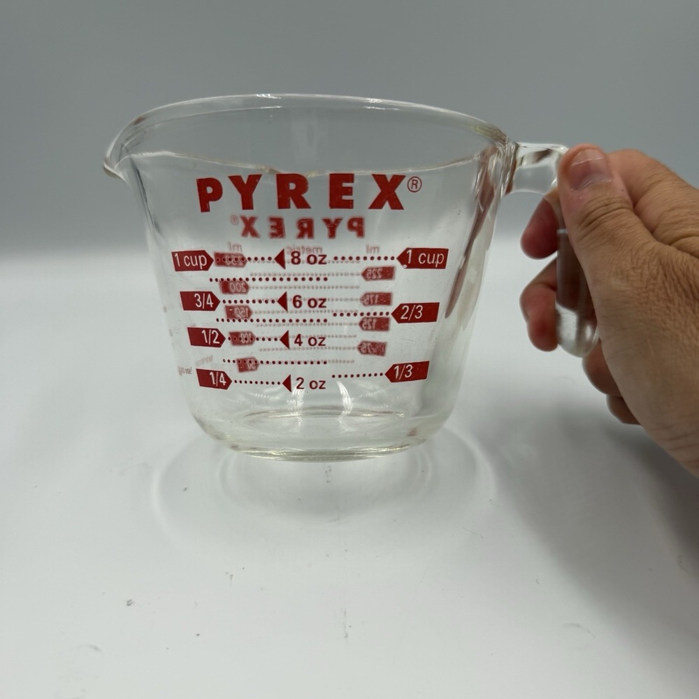 Vintage Pyrex Glass 1 Cup Capacity Red lettering Measuring Cup Made in USA